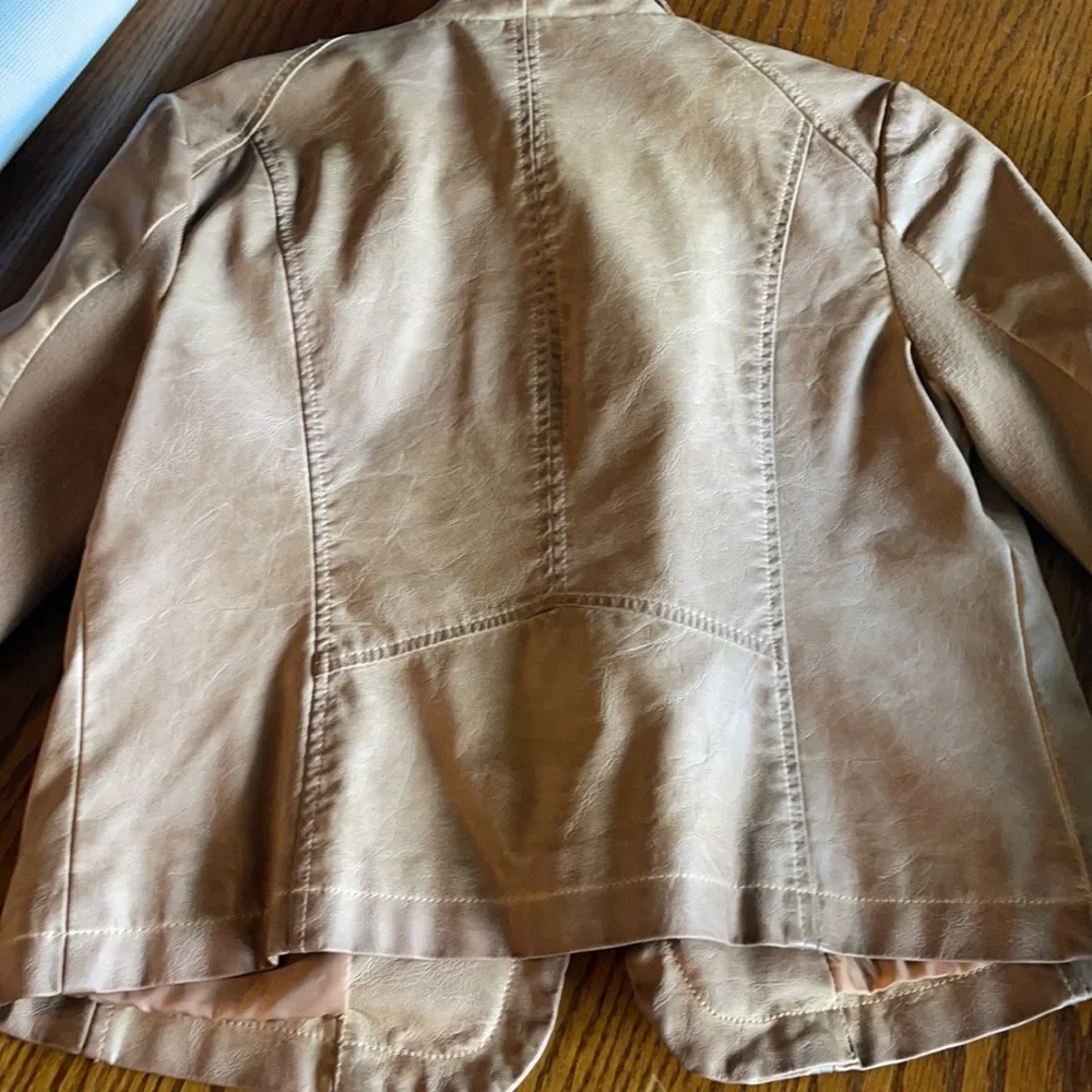 Used - Picture 6 of 7